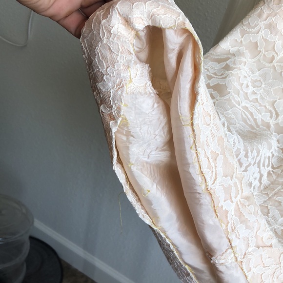 Handmade Vintage Statement Sleeve Lace Dress - Picture 8 of 11